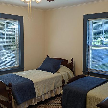 Blooming Inn Shelburne Falls Экстерьер фото