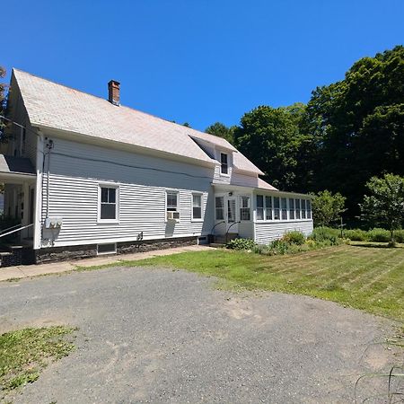 Blooming Inn Shelburne Falls Экстерьер фото