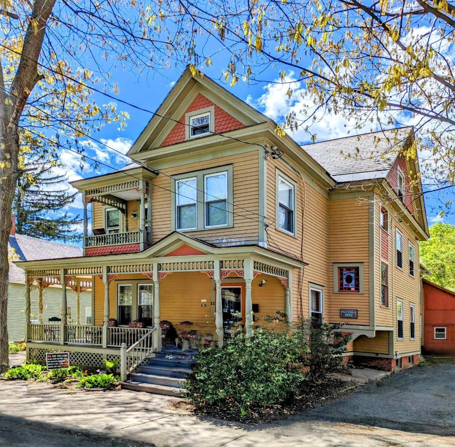 Blooming Inn Shelburne Falls Экстерьер фото